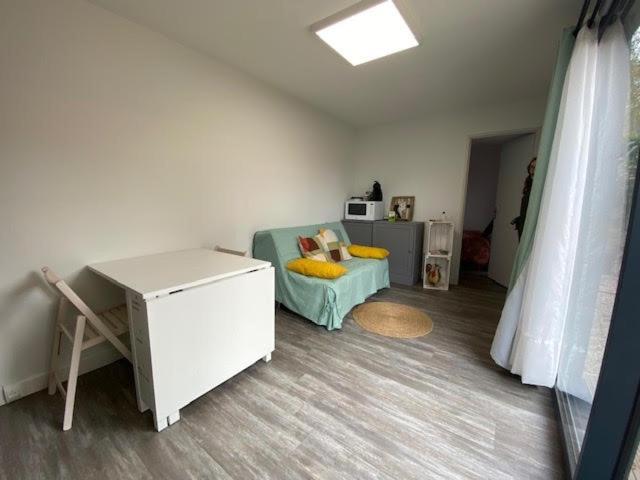 Studio De Jardin "Le Temps D Une Pause" Jusqu'A 4 Personnes En Face Du Beaujolais - Climatisation Et Borne Recharge Vehicule Electrique Montmerle-sur-Saone Exteriör bild